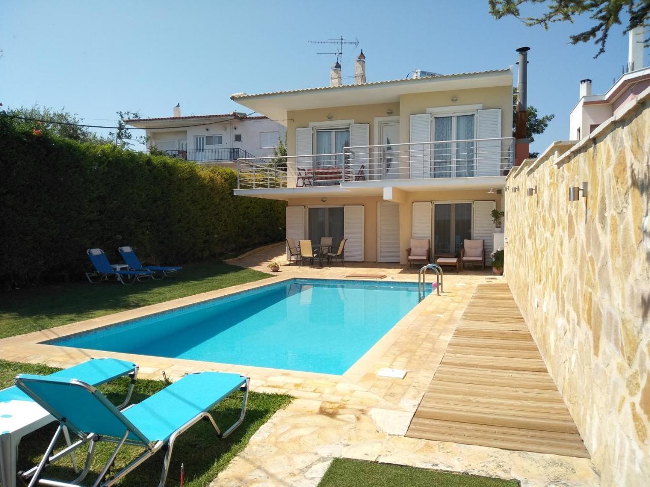 Apartment With Private Pool Кьятон Экстерьер фото